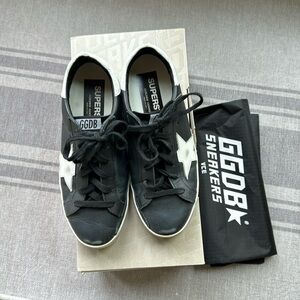 Golden Goose black white superstar, size 6